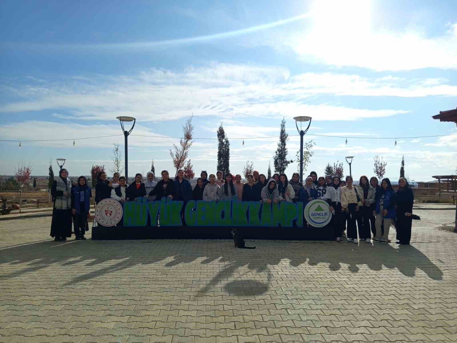 Karapınarlı gençler ‘Hüyük Tarım Kampı’na katıldı