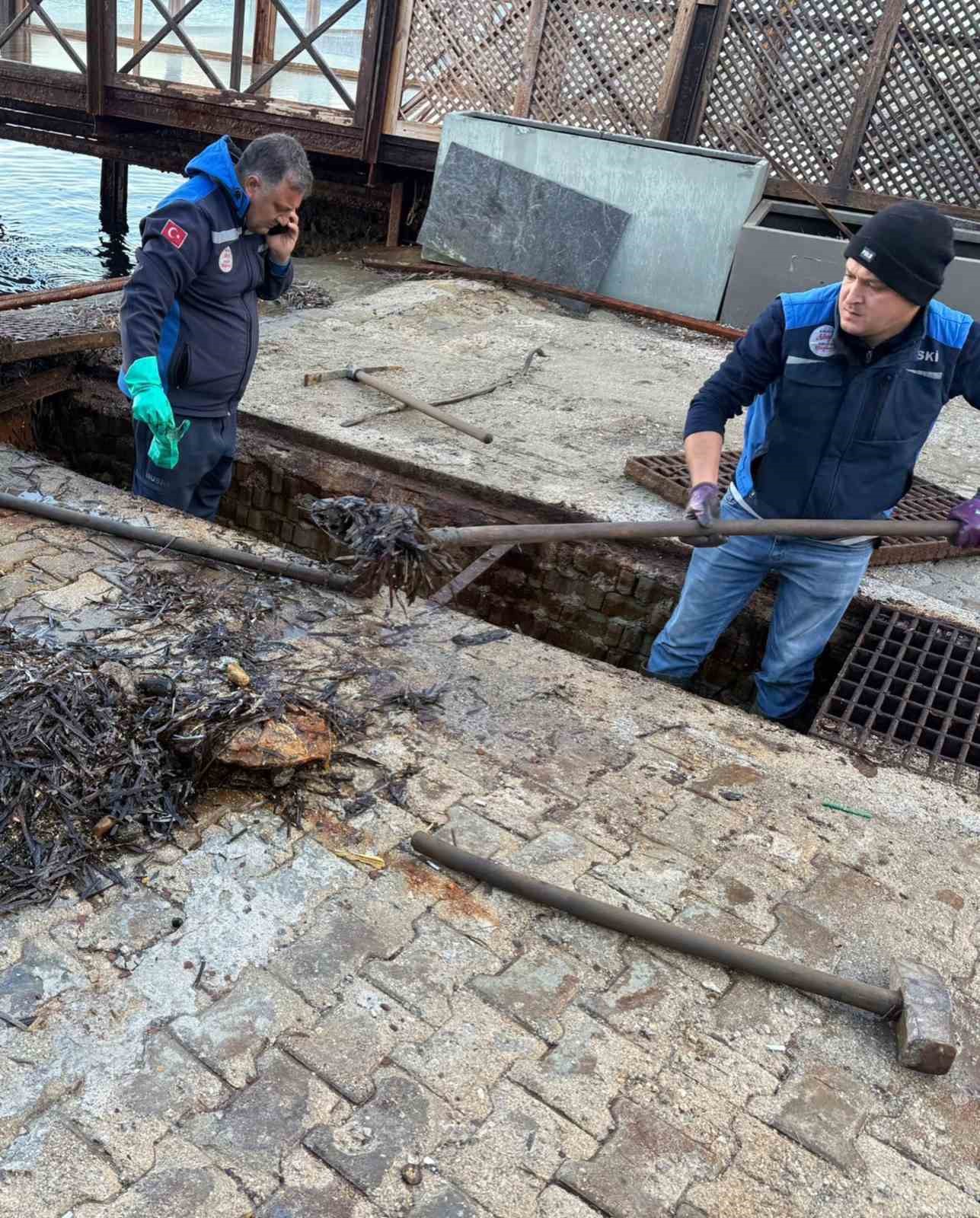 MUSKİ ekipleri yağmur mesaisinde
