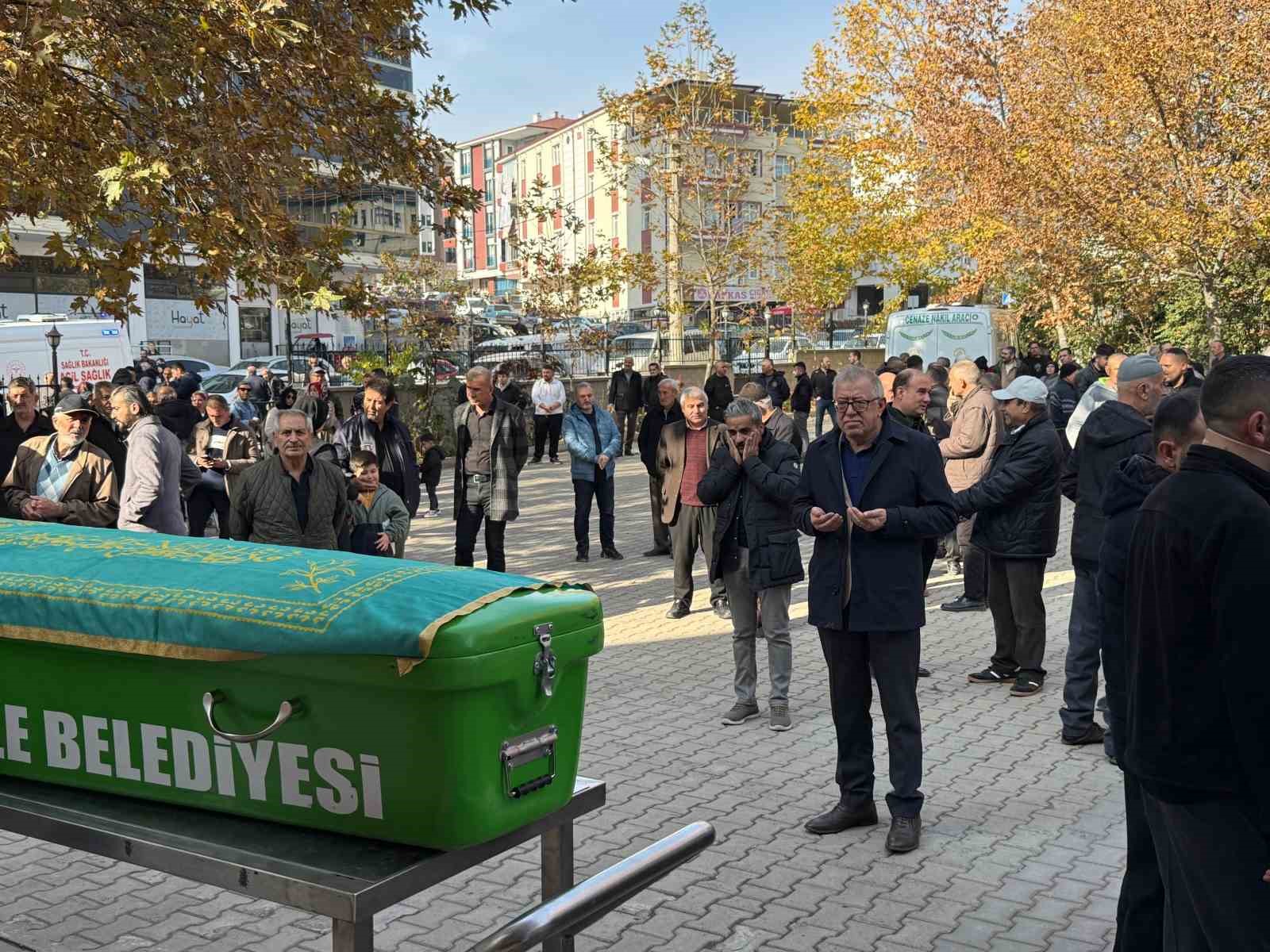 3 ton sac levhanın altında can veren 2 işçinin soruşturmasıyla ilgili yeni gelişme: İşletme sahibi, müdür ve şef gözaltında