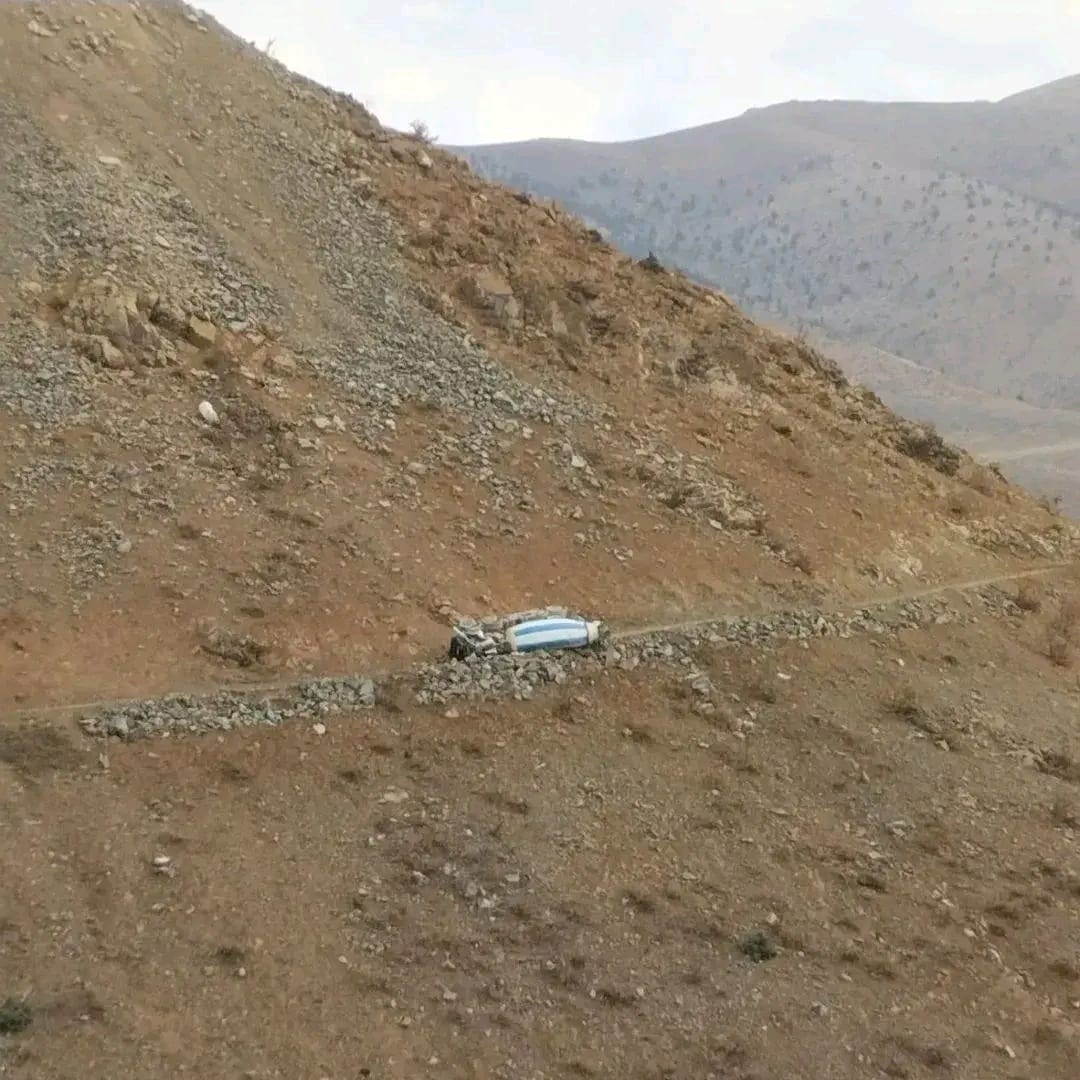 Beton mikseri yama&ccedil;tan yuvarlandı: 1 yaralı
