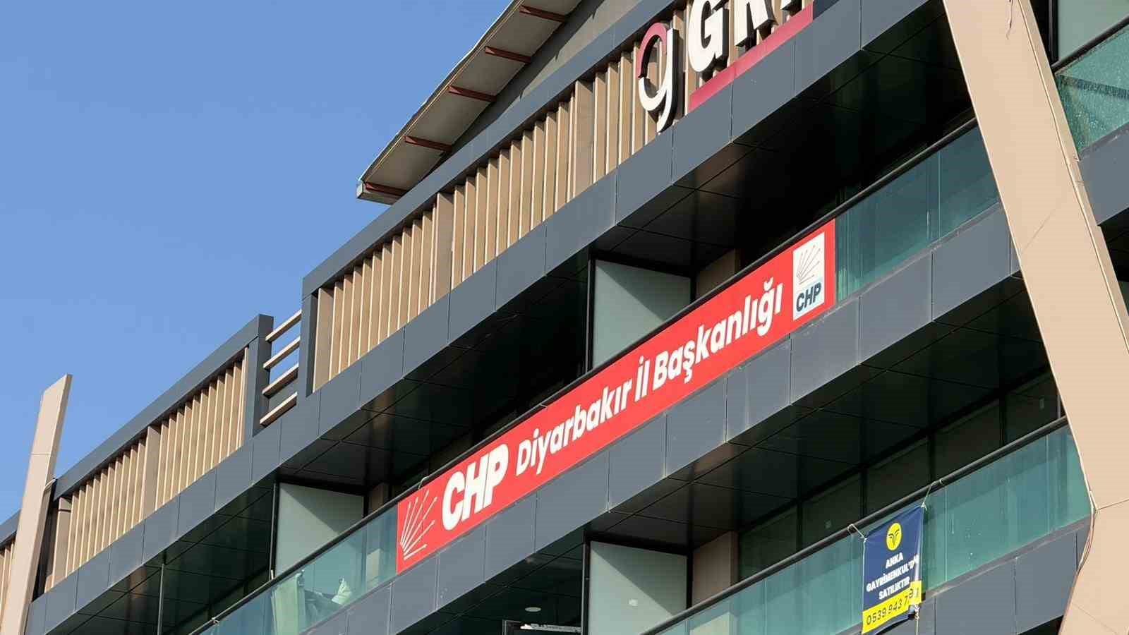 Diyarbakır’da CHP’nin belediye başkan adayıydı, sürece destek vermeyen partisini eleştirerek istifa etti