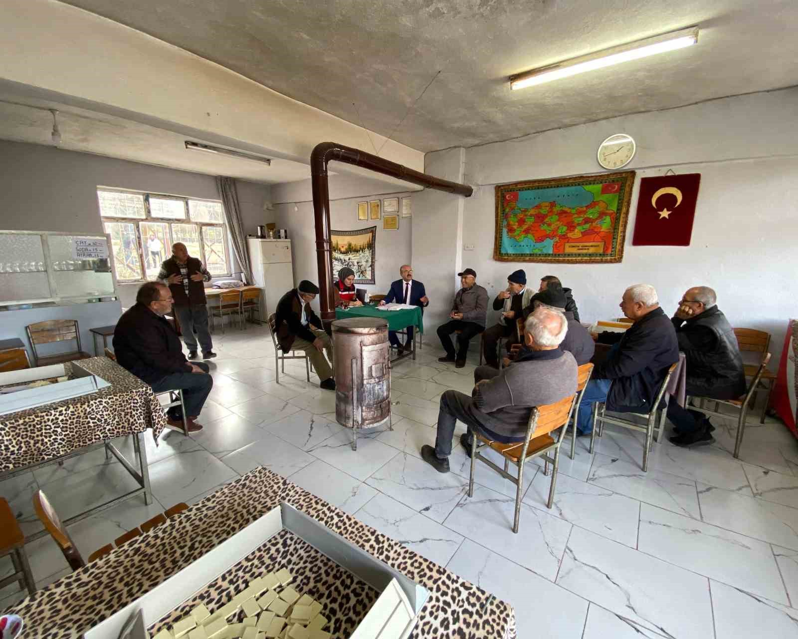 Uşak İl Tarım Müdürlüğü üreticilerle sahada buluştu