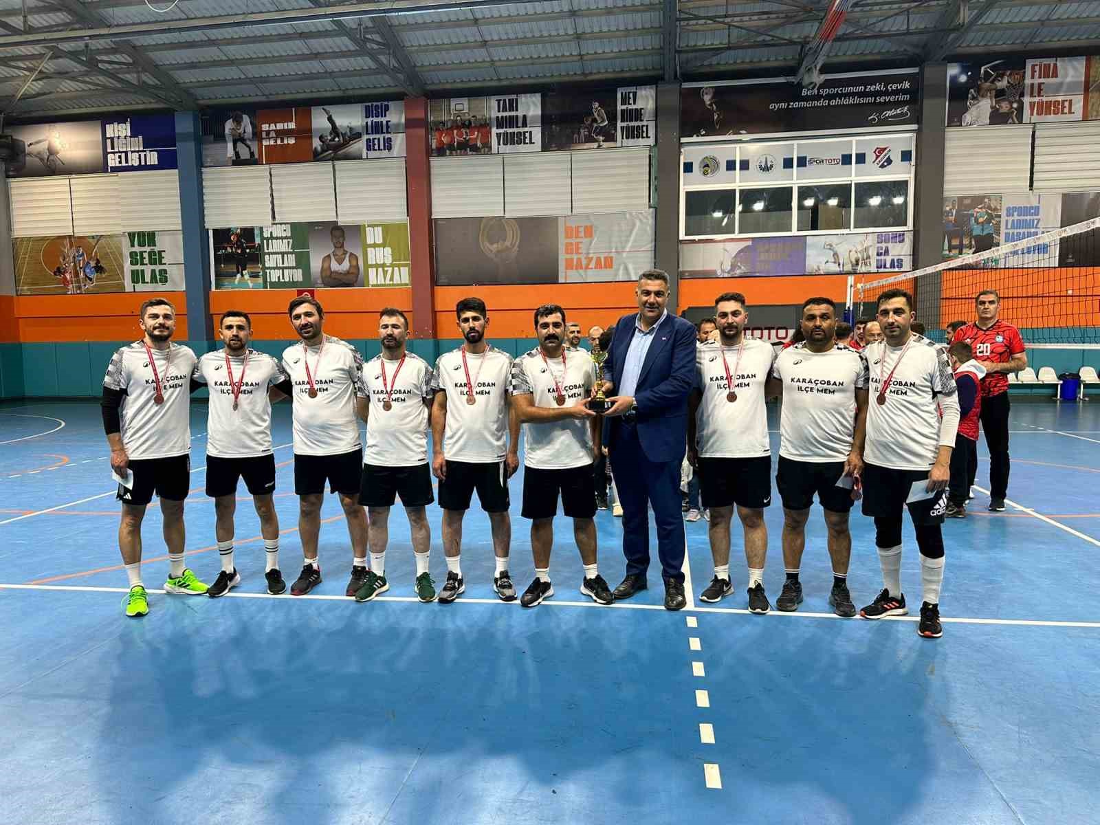 Voleybolda şampiyon Aşkale