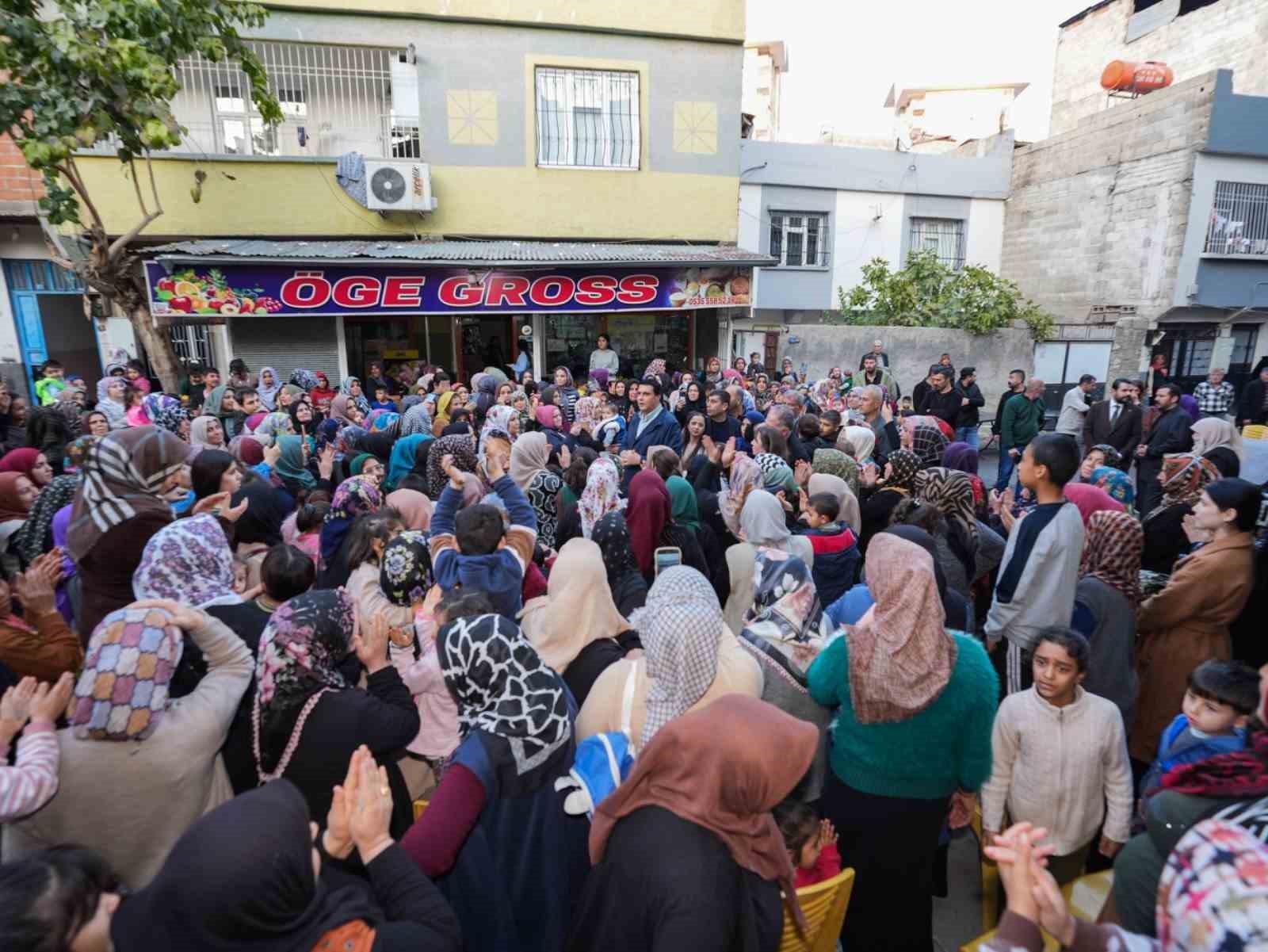 Başkan Yılmaz’ın mahalle ziyareti mitinge dönüştü