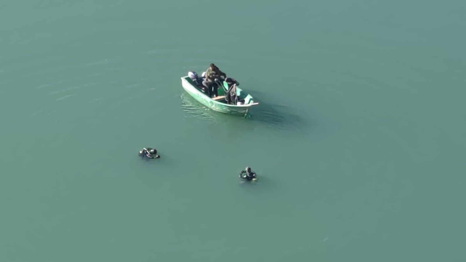 Zernek Barajı’na araç uçtu: 2 ölü