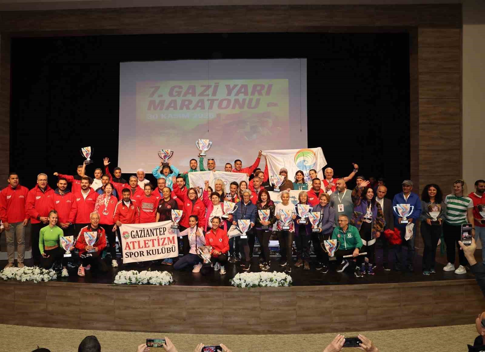 7. Gazi Yarı Maratonu’nda ödüller sahiplerini buldu