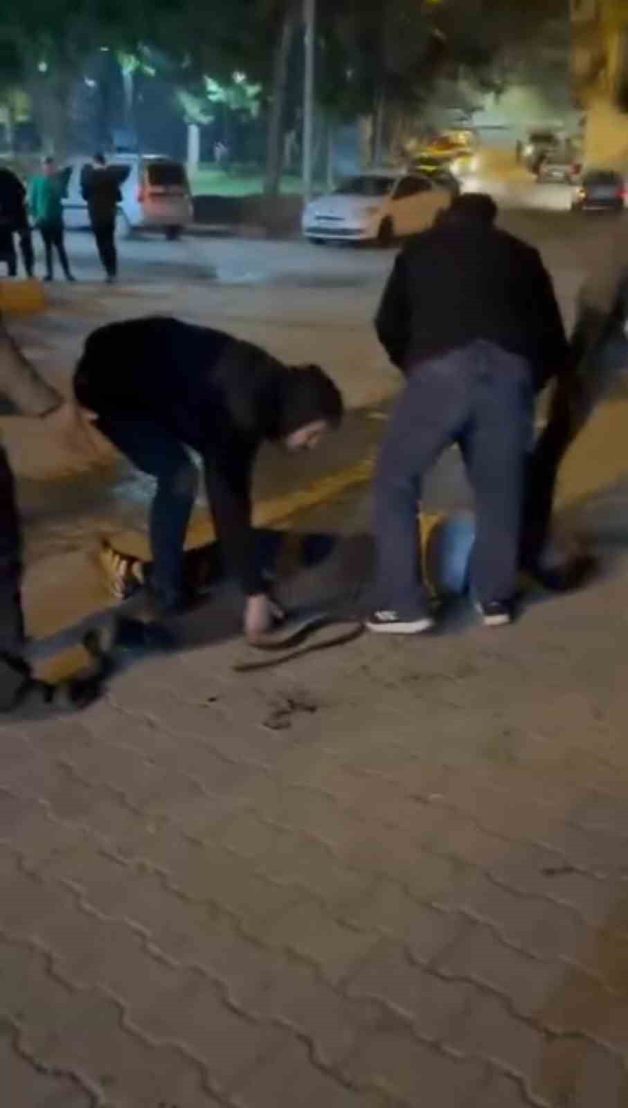 Şanlıurfa’da bıçaklı kavga: 3 yaralı