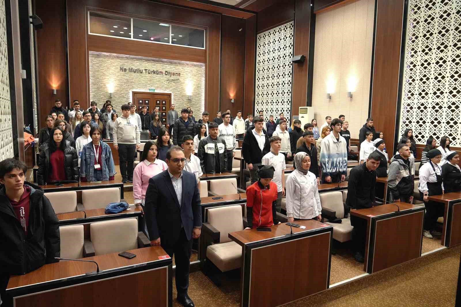 Keçiören’de stajyer öğrencilere sağlık eğitimi