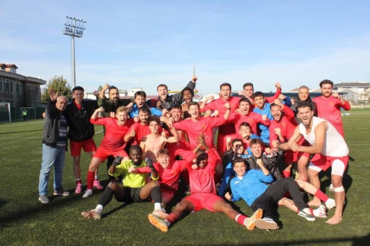 BŞE&Uuml; futbolda grup ikincisi
