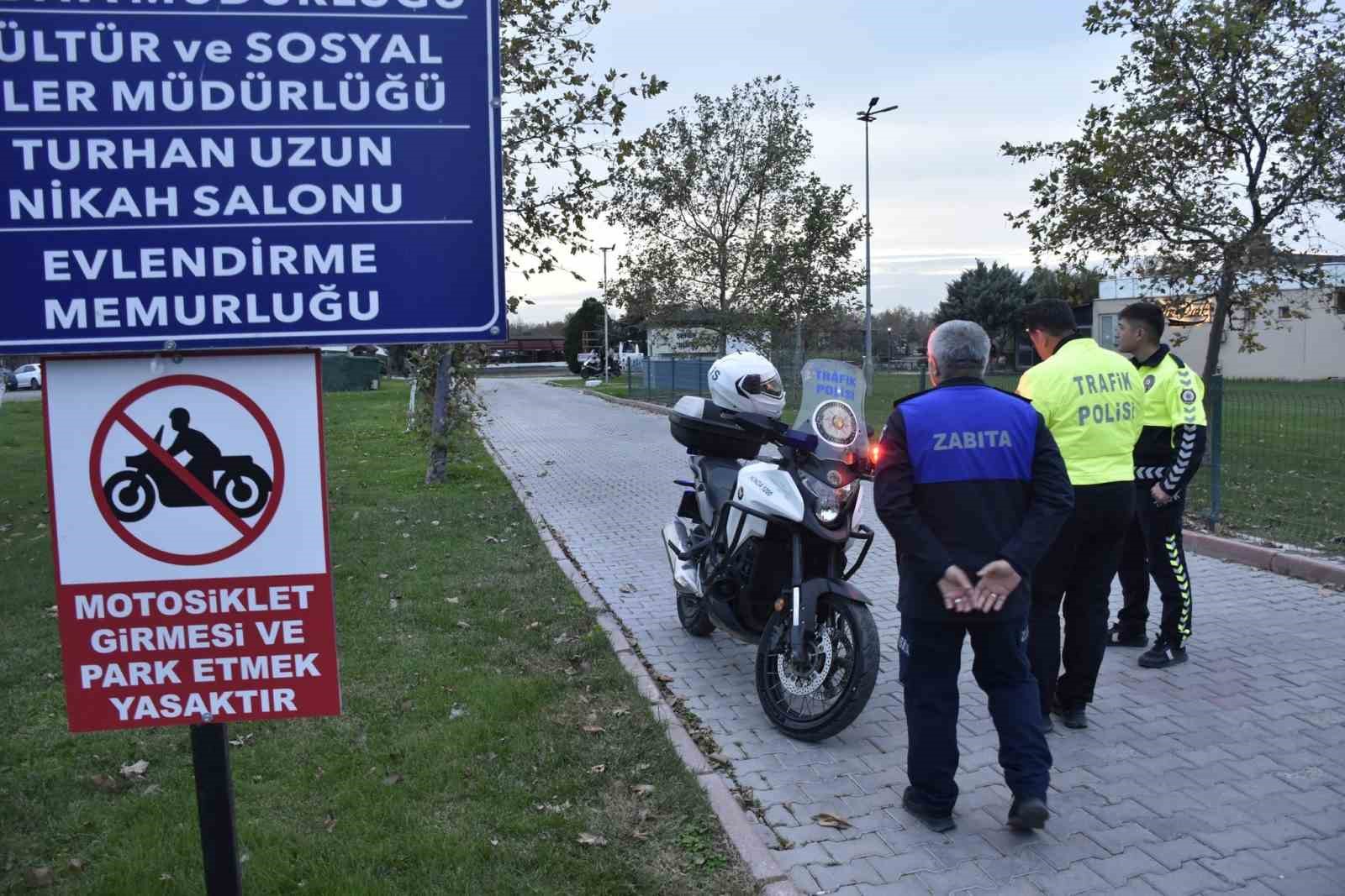 Karacabey Atatürk Kültür Parkı’na motosikletle giriş tamamen yasaklandı

