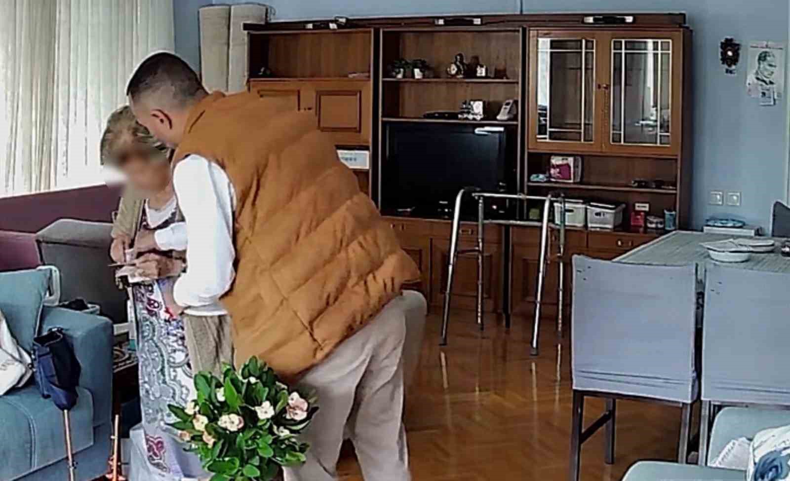 Manda yoğurdu satma bahanesiyle yaşlıları ’tırnakçılık’la dolandırdı
