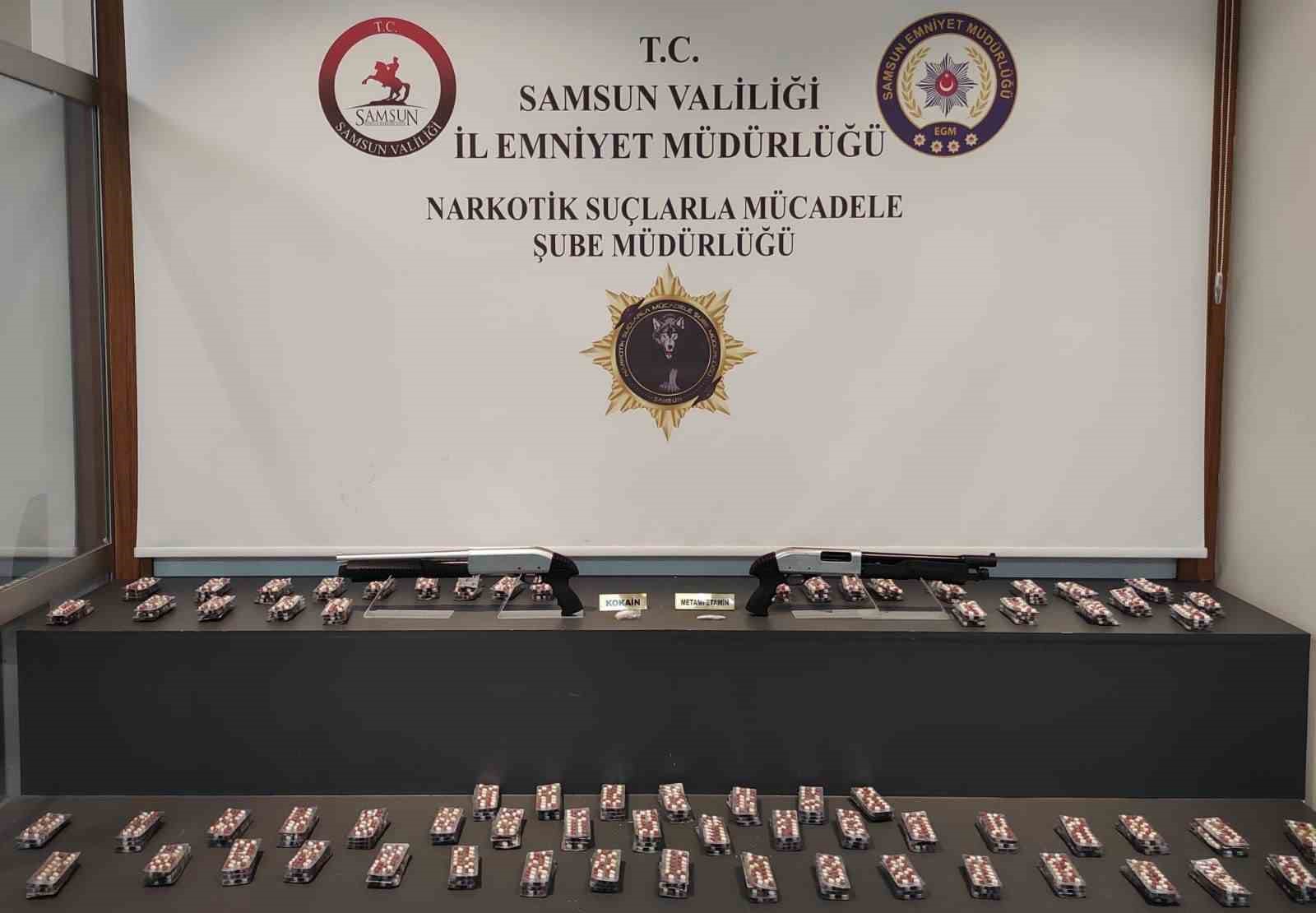 Samsun’da uyuşturucu operasyonları: 1’i kadın 2 gözaltı
