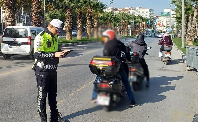 Manisa&rsquo;da bir haftada 7 bin 867 s&uuml;r&uuml;c&uuml;ye ceza

