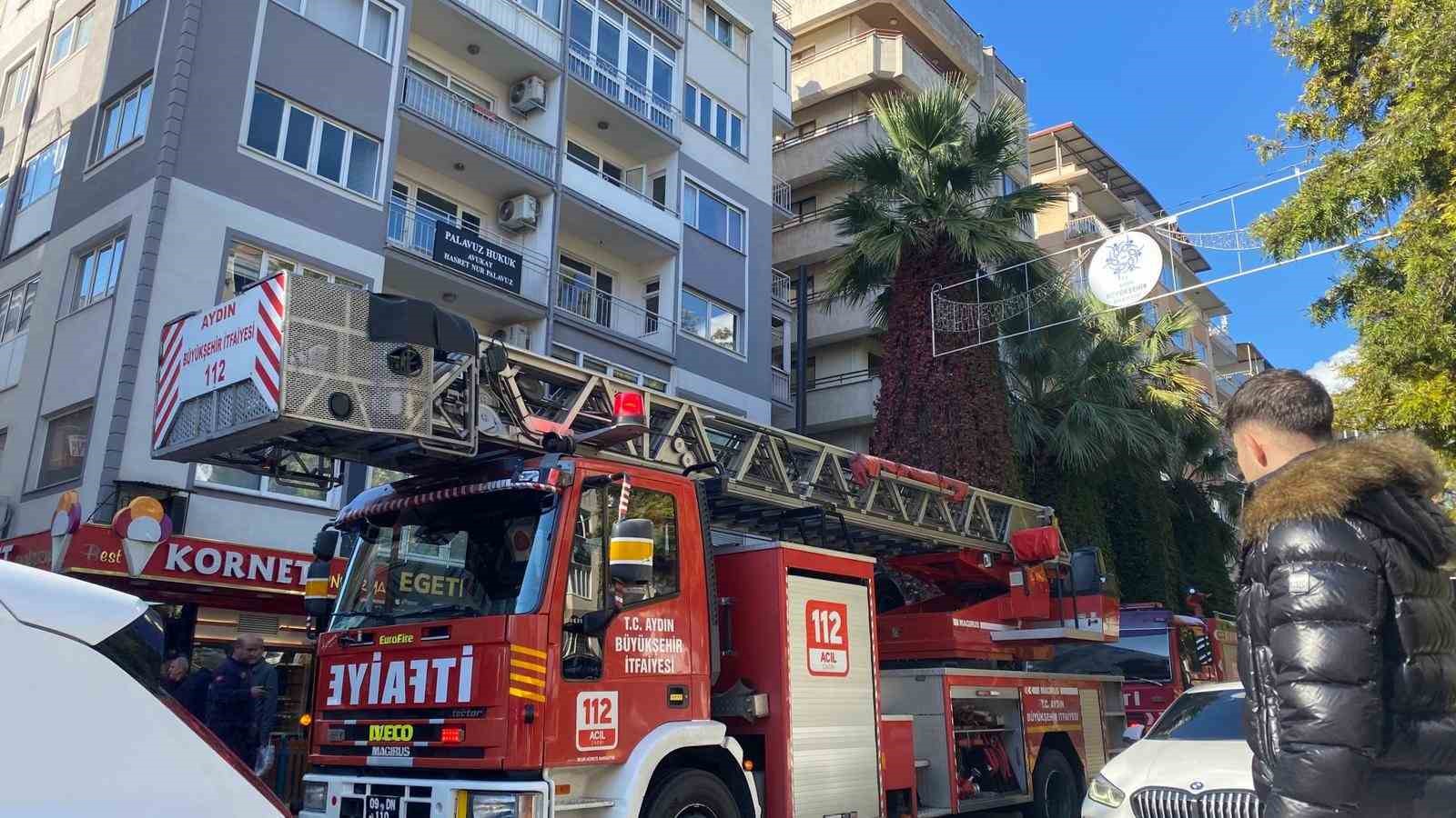 Evde düşen yaşlı kadın ekipleri harekete geçirdi