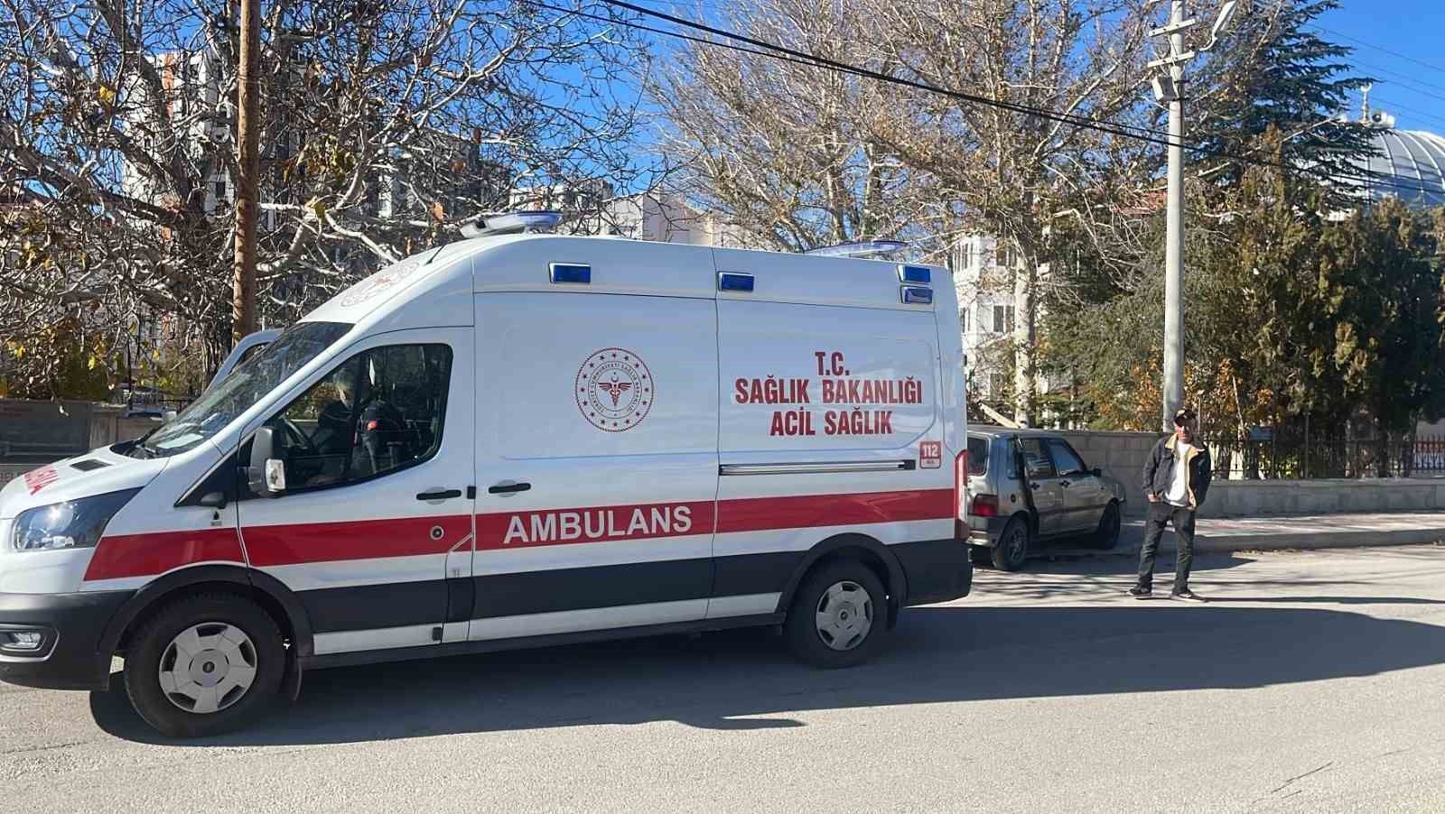 Karaman’da otomobilin çarptığı kadın yaralandı