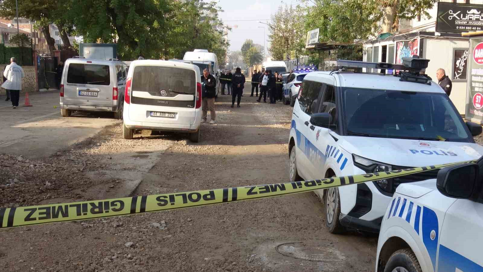 Malatya&rsquo;da silahlı kavga: 3 yaralı, 7 g&ouml;zaltı
