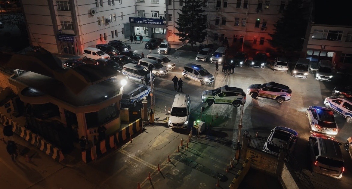 Konya merkezli 21 ilde dolandırıcılık operasyonu: 26 tutuklama
