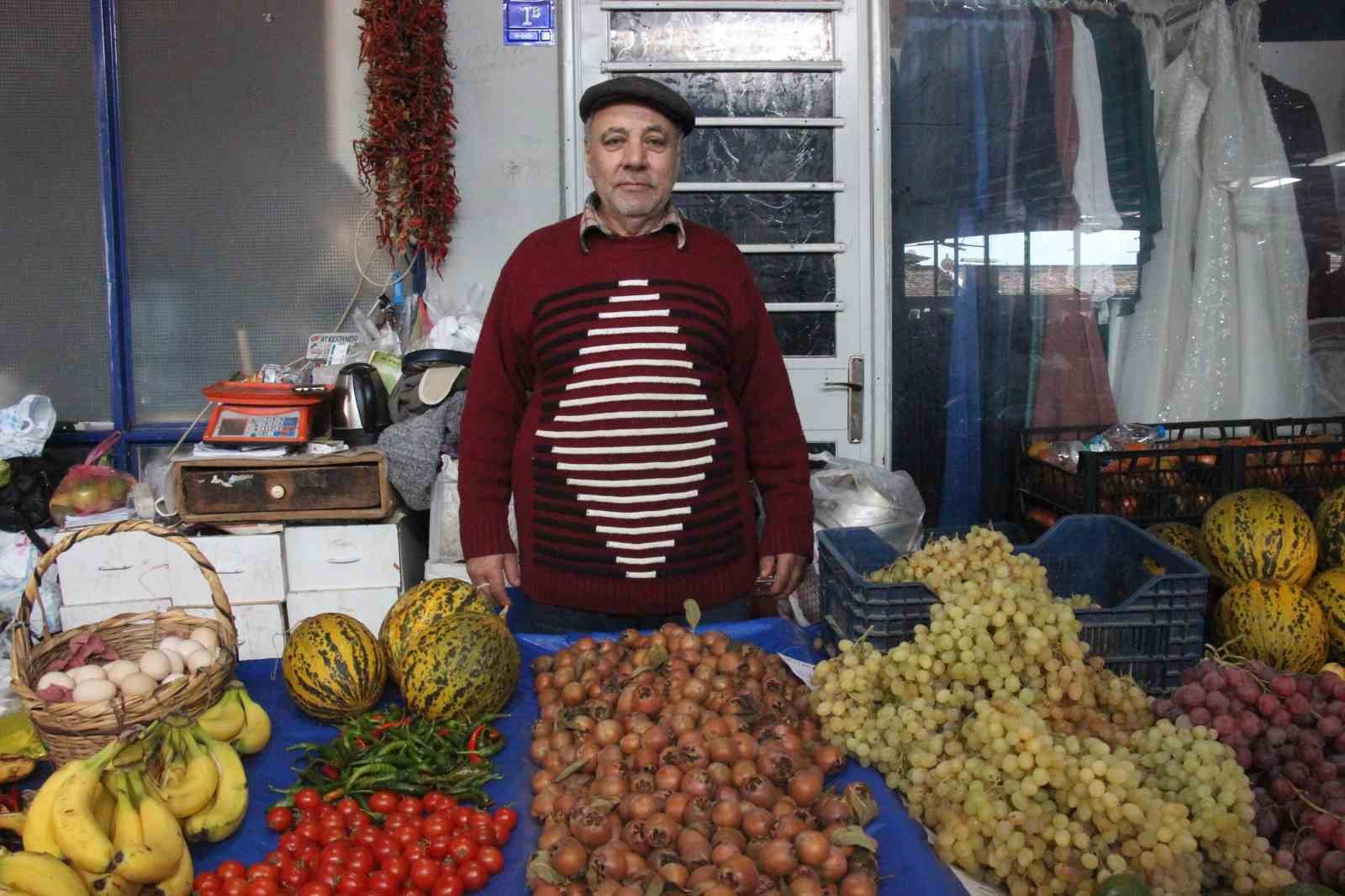 Çikolata tadında şifa kaynağı Muşmula vatandaşlardan ilgi görüyor