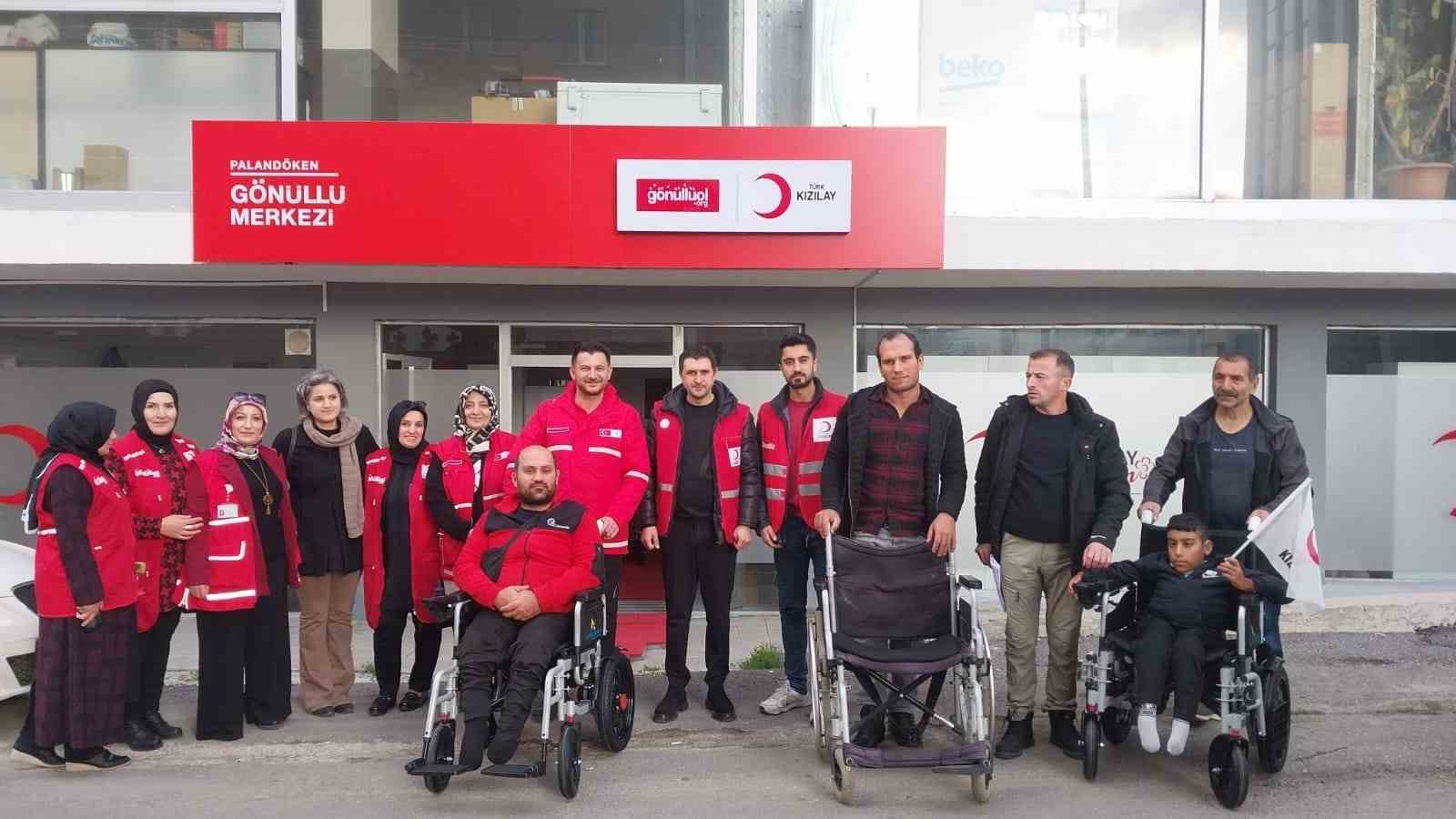 T&uuml;rk Kızılay Paland&ouml;ken Şubesi yine y&uuml;rekleri ısıttı
