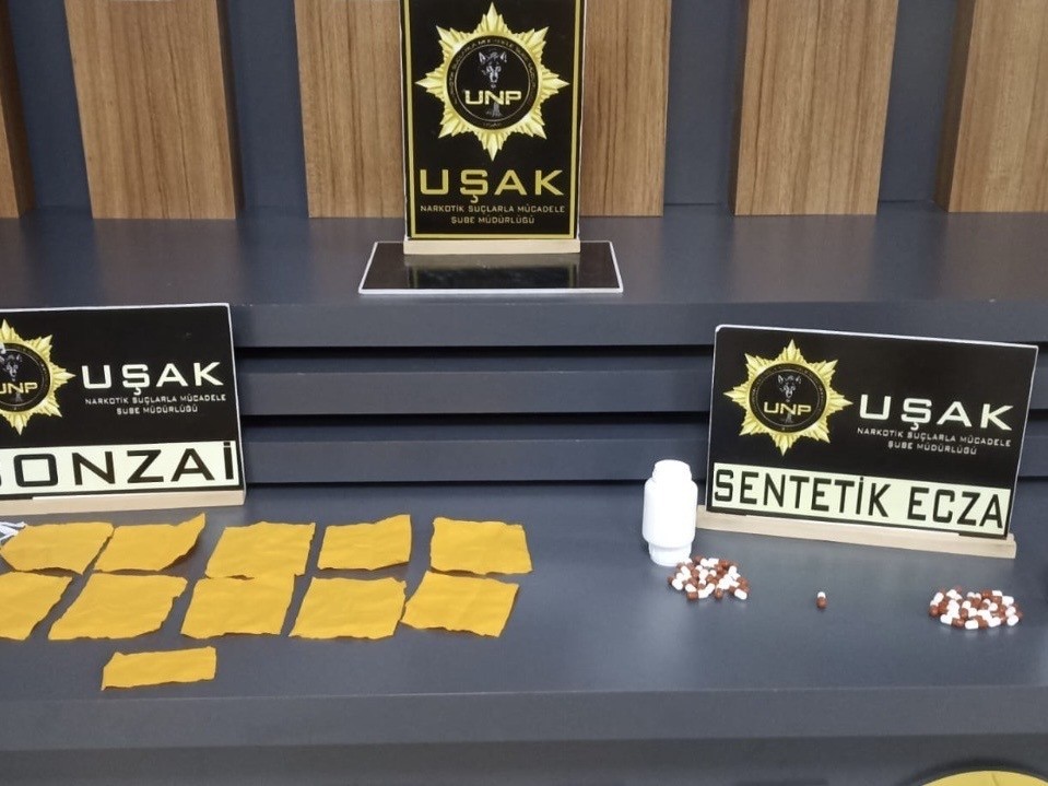 Sentetik uyuşturucuyla yakalanan 4 tacir tutuklandı