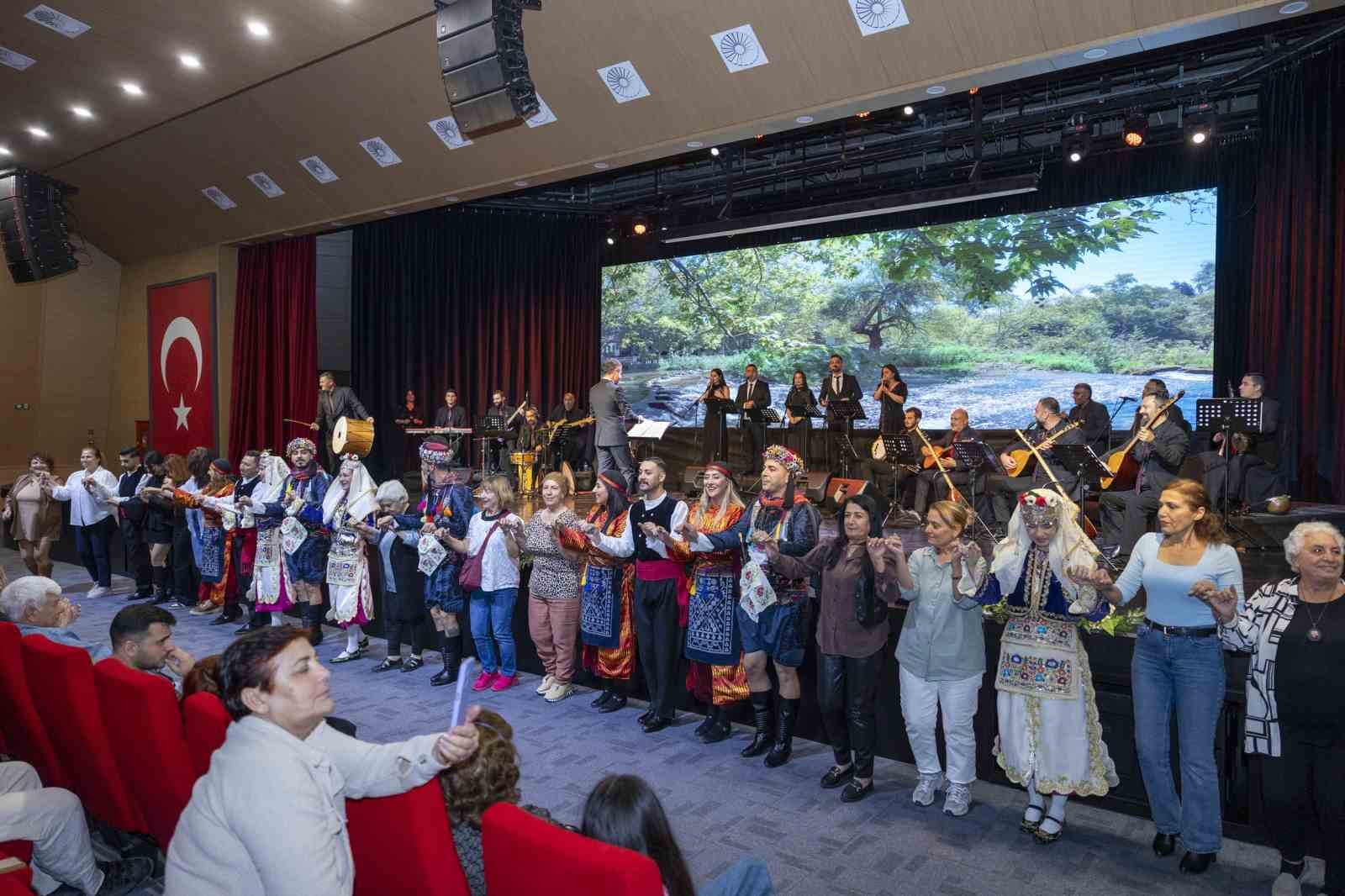 Anadolu’nun ezgileri Mersin’de yankılandı
