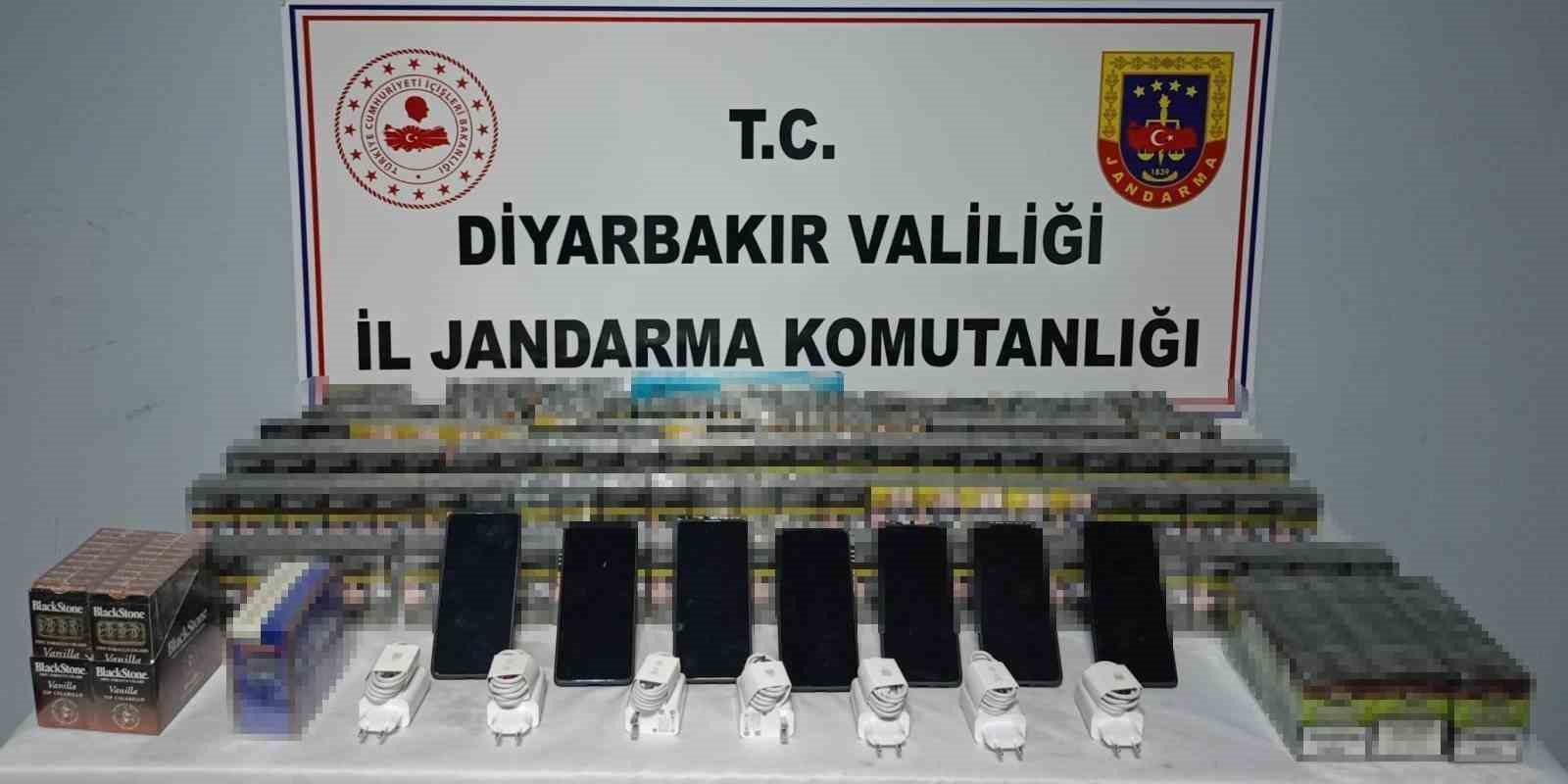 Jandarma operasyonunda 66 şüpheliye işlem yapıldı, silah ve çok sayıda mühimmat ele geçirildi