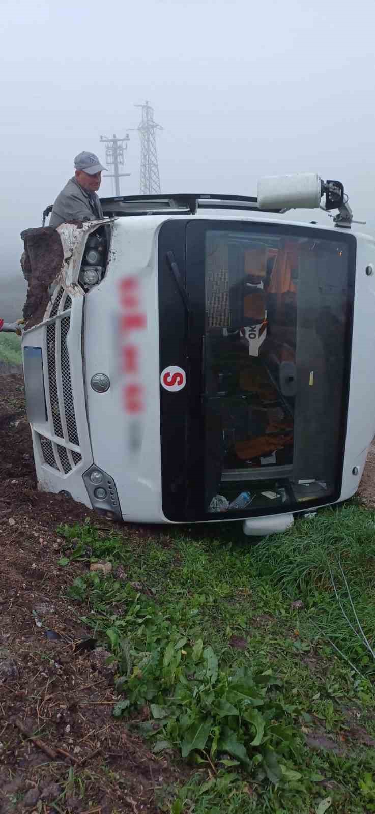 Bandırma’da okul servisi kaza yaptı 8 öğrenci hastaneye kaldırıldı