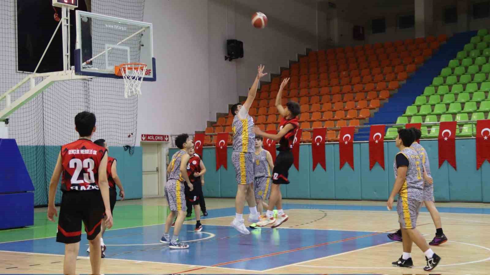 Elazığ’da basketbol turnuvası tamamladı