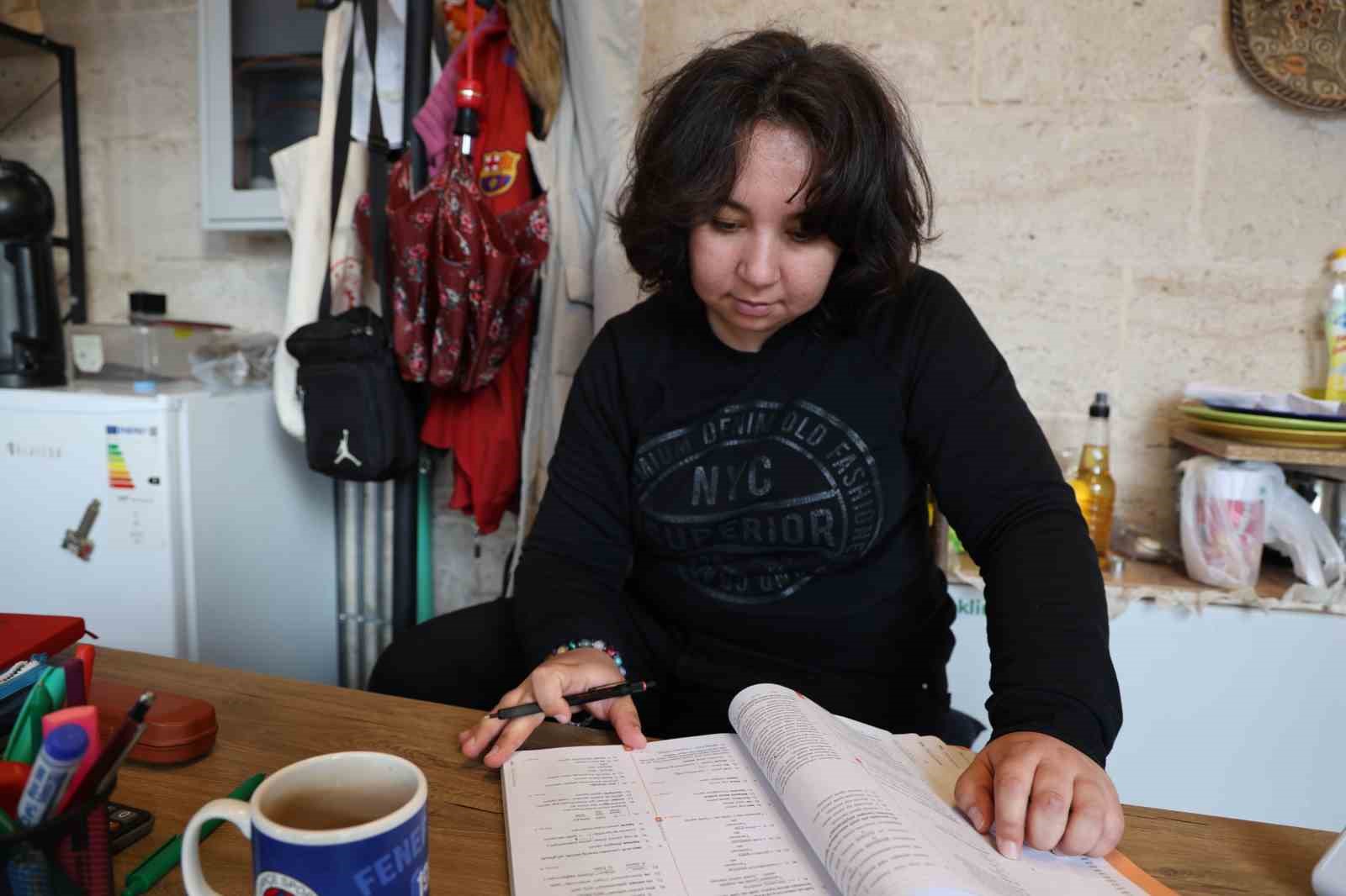 Küçük dükkanda büyük azim