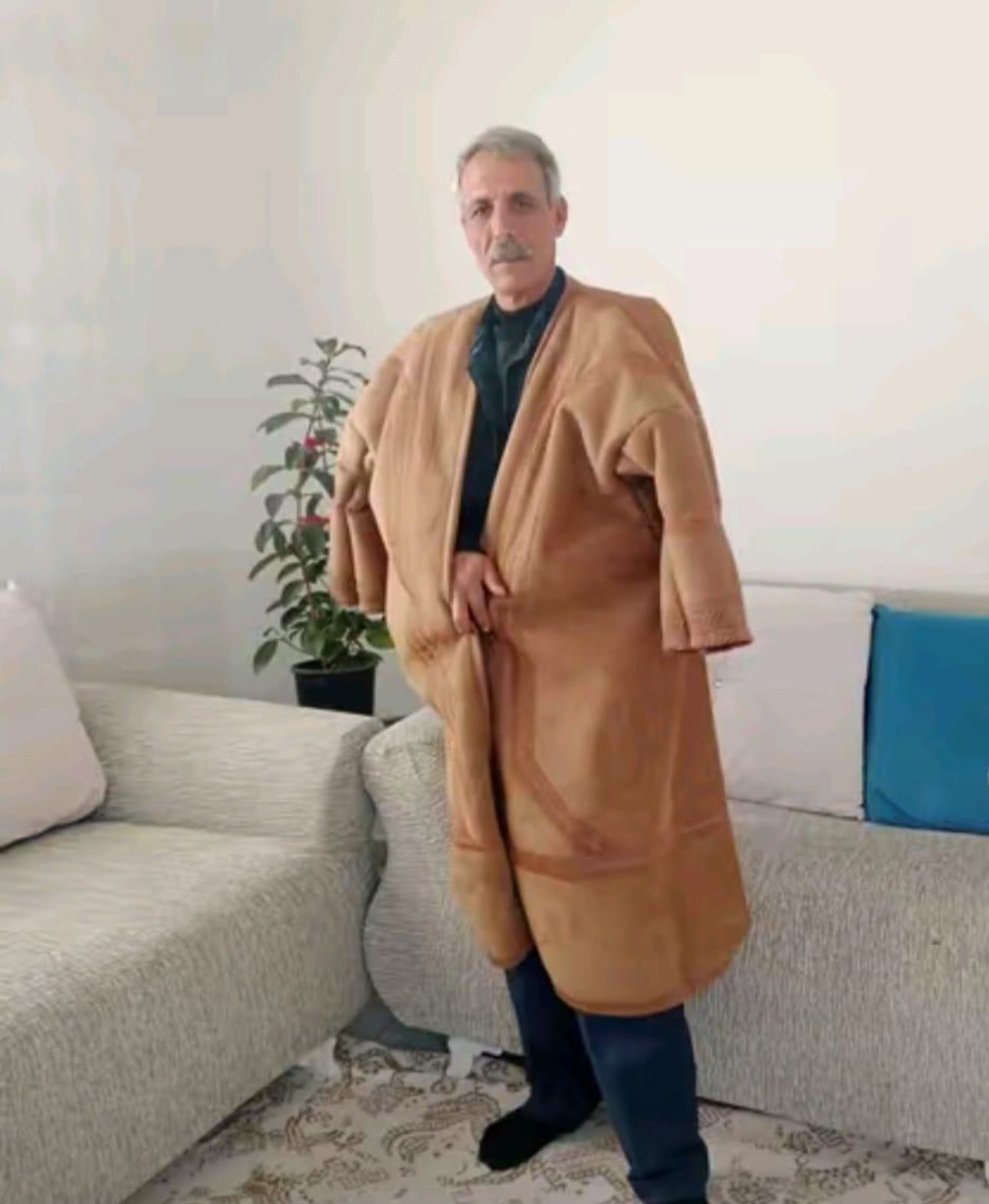 Motosiklet ile kamyonet çarpıştı: 1 ölü