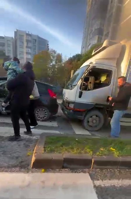 Kapaklı’da zincirleme trafik kazası: 1 yaralı
