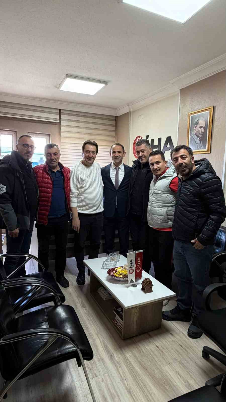 Kayak Federasyonu başkanlığı i&ccedil;in birlikte hareket etme kararı aldılar
