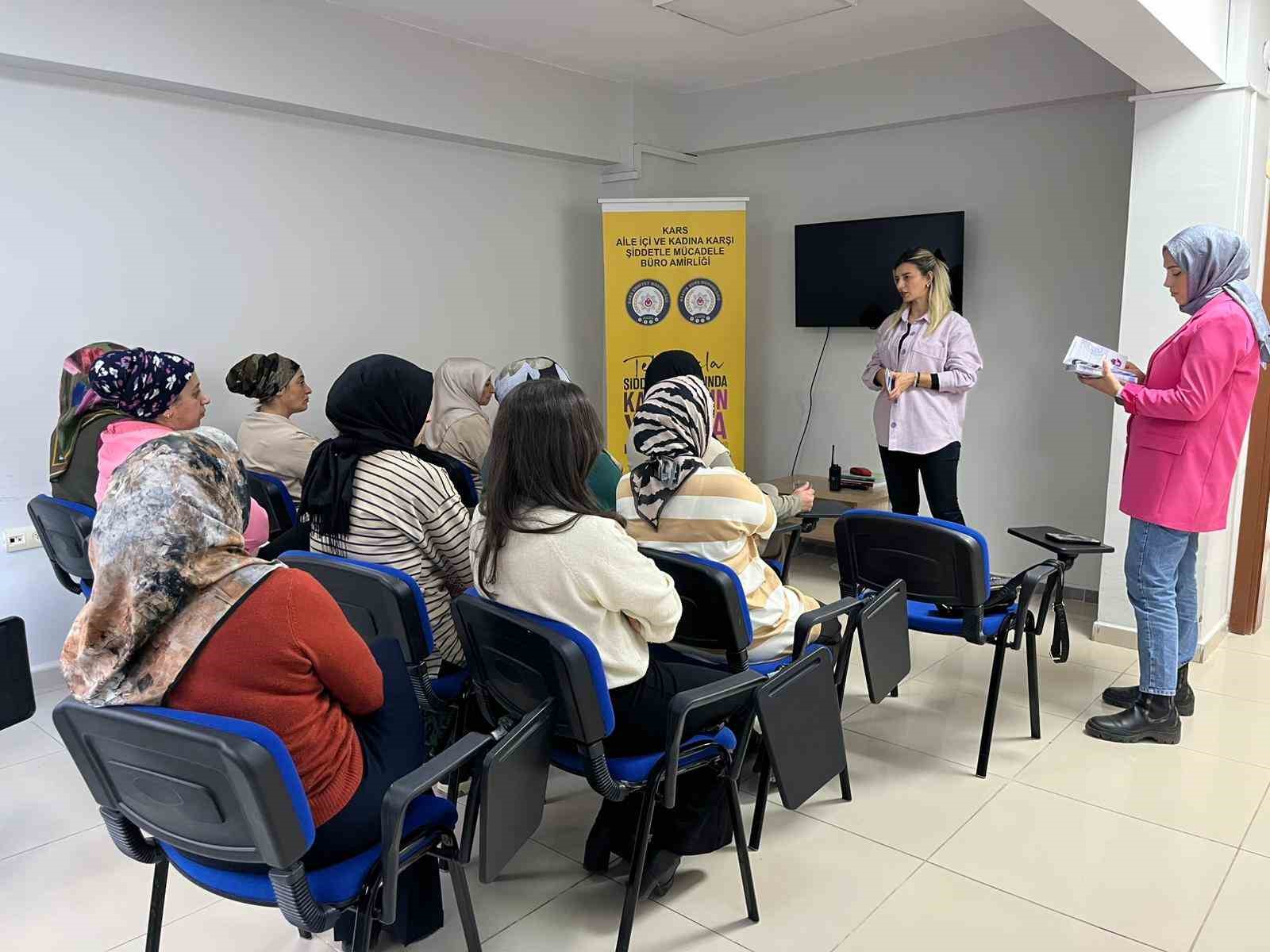 Kars’ta kadınlara KADES uygulaması tanıtıldı