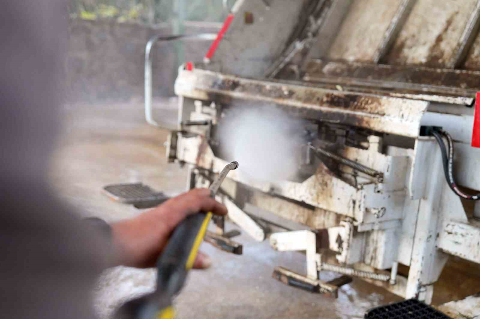 Menteşe Belediyesi yağmur suyu hasadı ile aylık 300 ton su tasarrufu sağlanıyor
