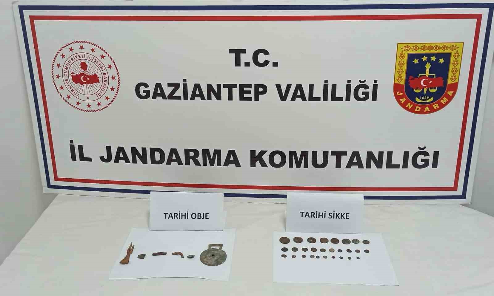 Gaziantep’te 28 adet sikke ele geçirildi: 3 gözaltı