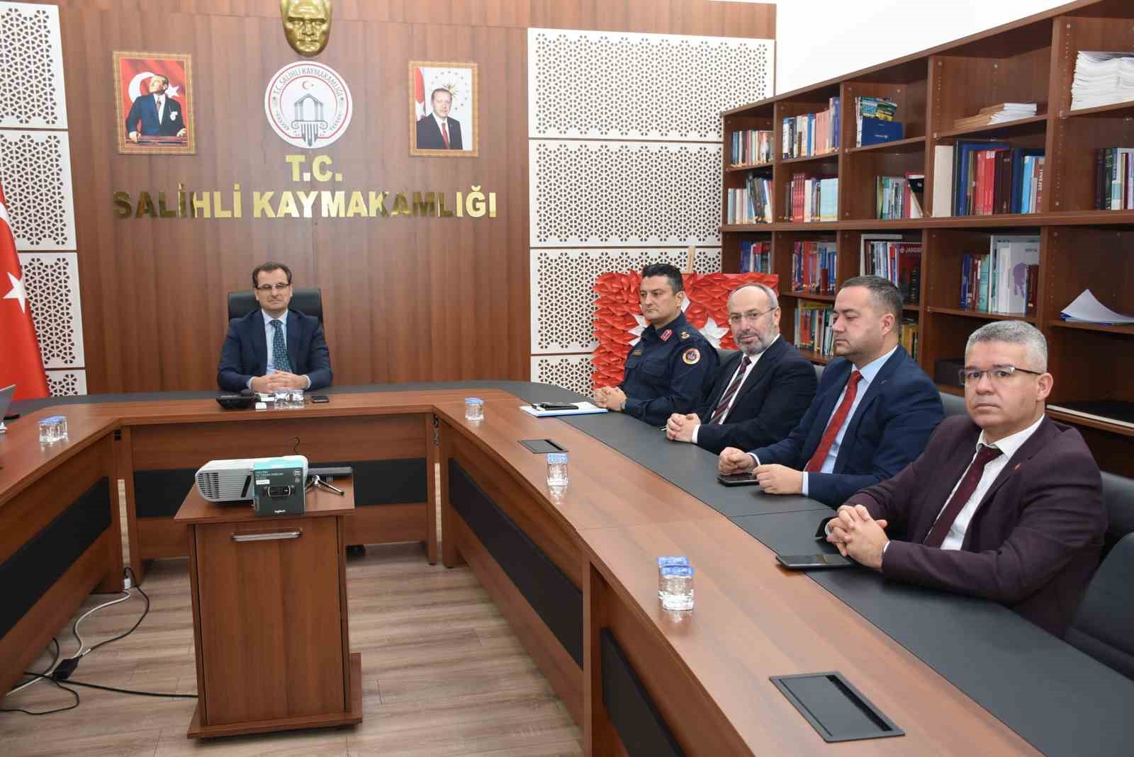 Salihli&rsquo;de kamu hizmetlerinde aralık ayı planlaması yapıldı
