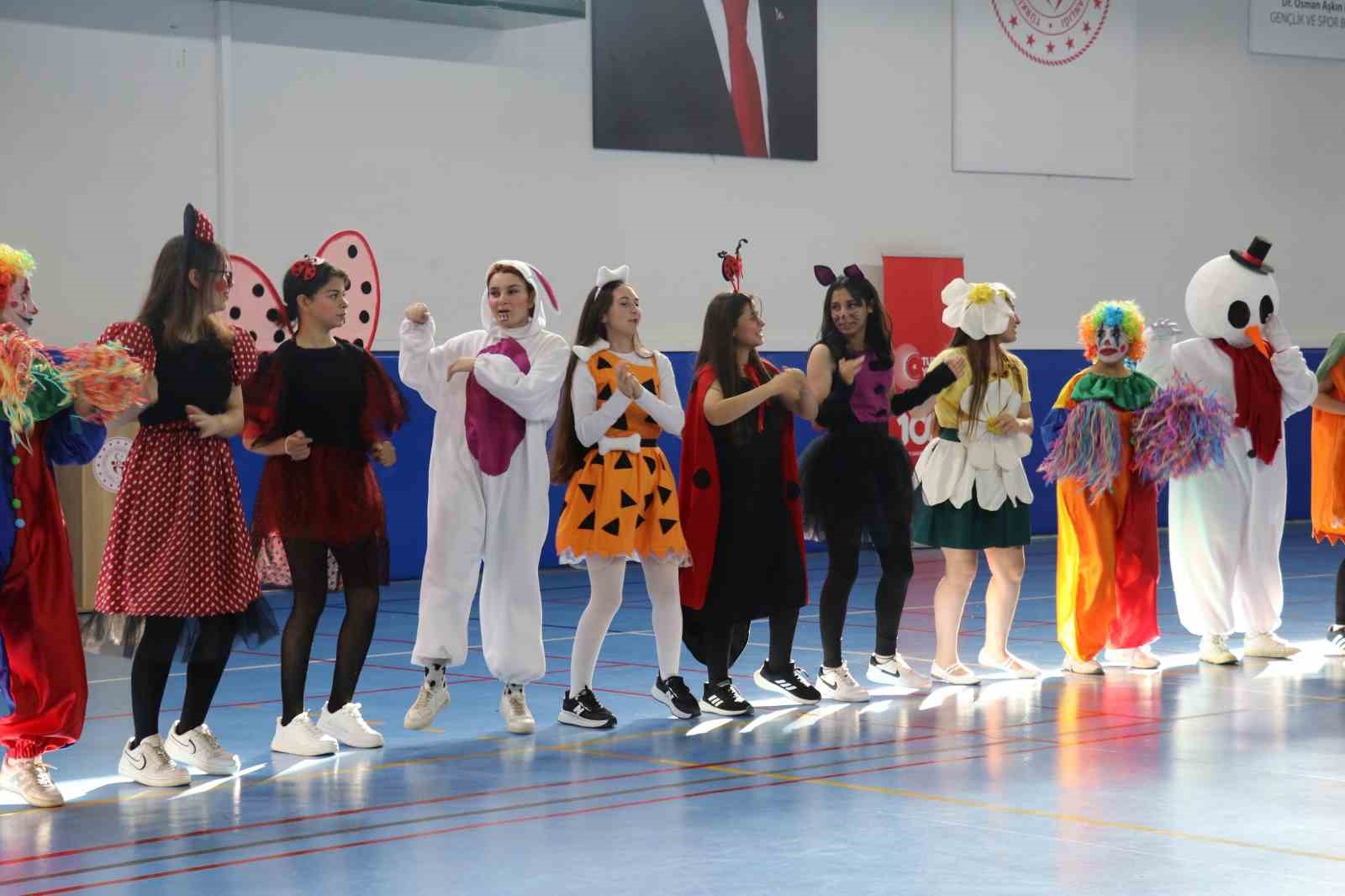 3 Aralık Dünya Farkındalık Günü Gazipaşa’da özel öğrencilerin katılımıyla kutlandı
