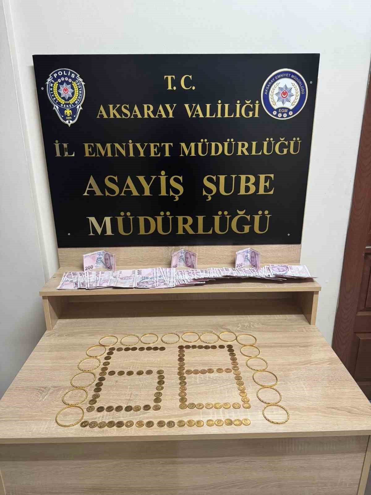 Telefon dolandırıcısı 5,5 milyonluk altınla taksisinde yakalandı