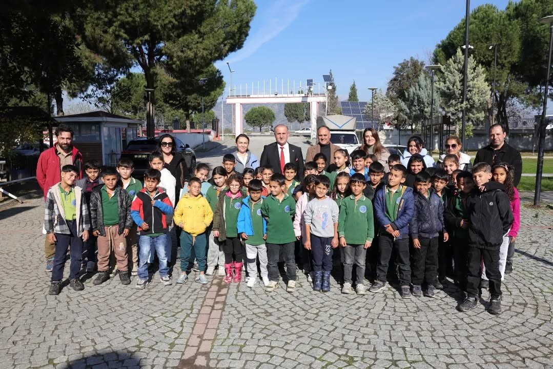 Kocagürlü öğrenciler İncirliova’da ağırlandı
