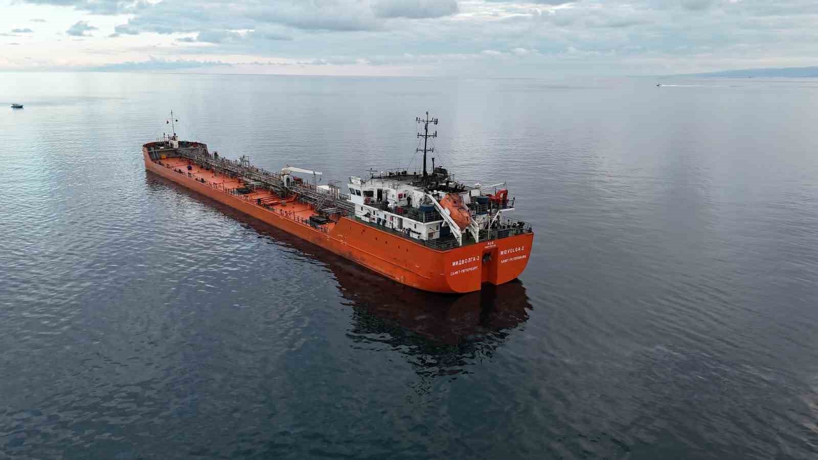 "MIDVOLGA-2" isimli gemi Sinop açıklarına ulaştı
