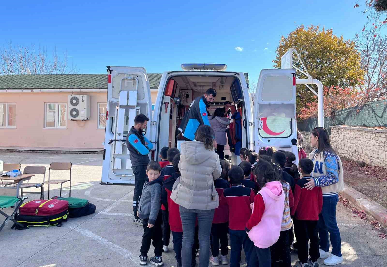 Denizli’de gelen 475 bin çağrıda 104 bin hastaya ambulans hizmeti verildi
