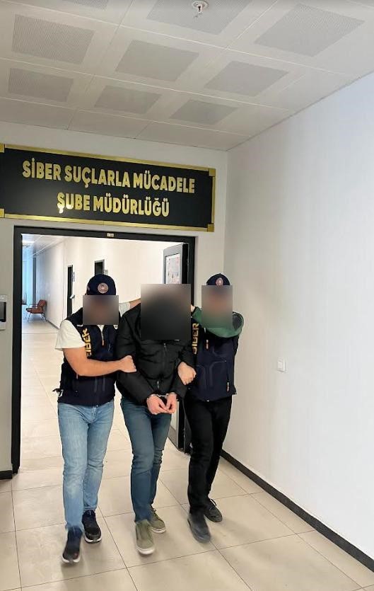 Fabrika yangınında ölenlere yönelik hakaret içerikli paylaşıma 2 tutuklama