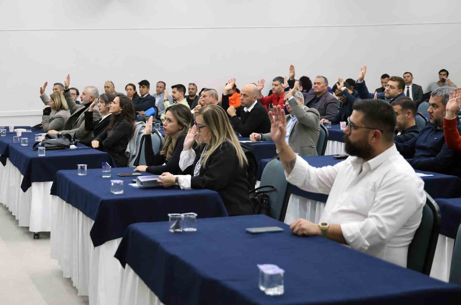 Muslihittin Mahallesine bağlı olan Ak&ccedil;aova TOKİ konutları Ak&ccedil;aova&rsquo;ya bağlanıyor
