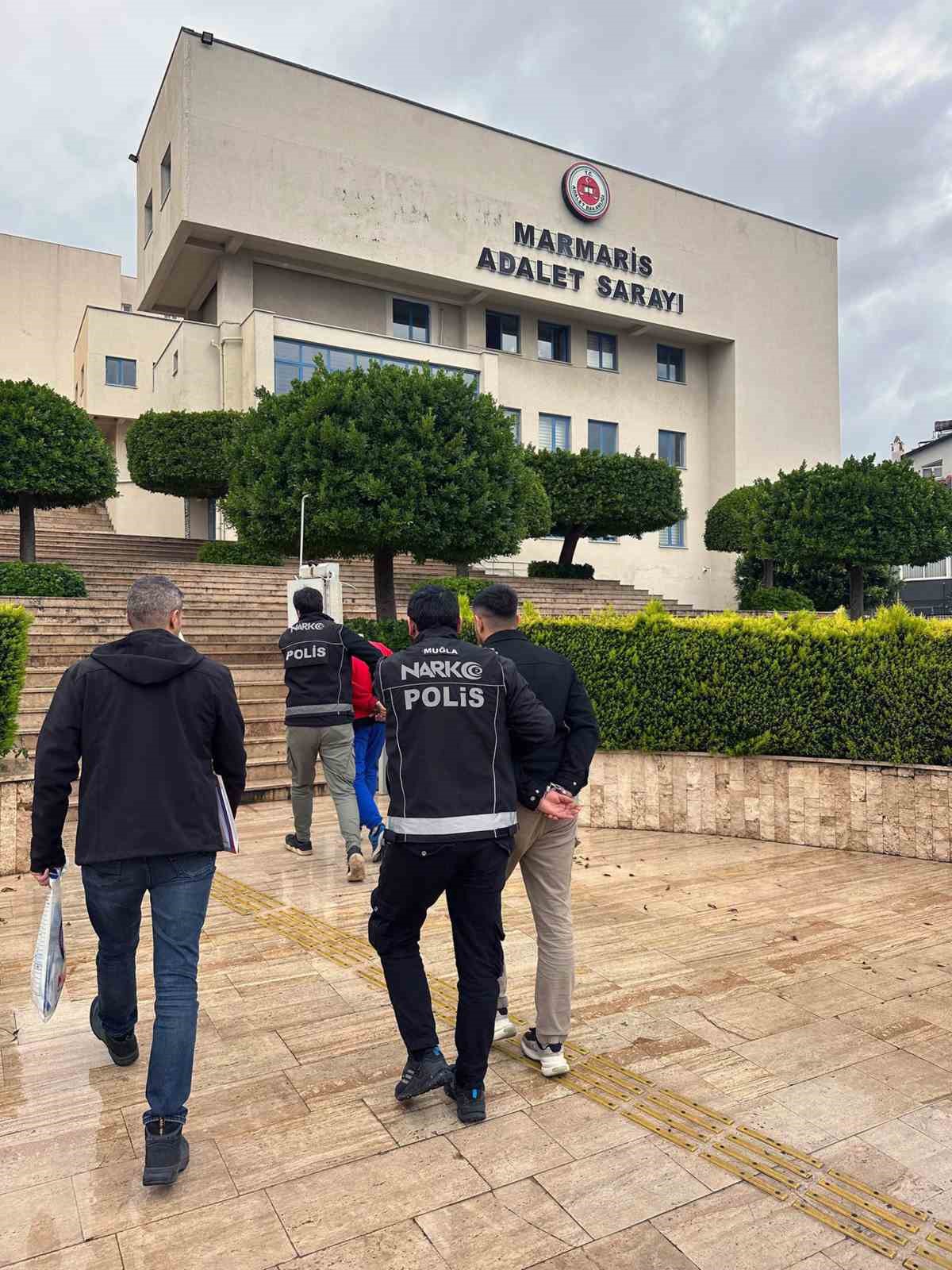 Uyuşturucu operasyonlarında 10 tutuklama