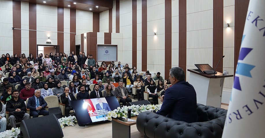 Erzurum Valisi Mustafa Çiftçi, Erzurum Teknik Üniversitesi öğrencileri ile buluştu