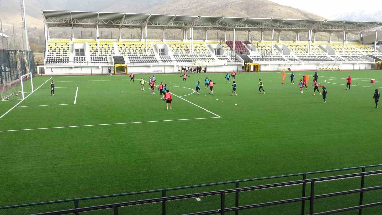 Bitlis 1916’dan dikkat çeken performans