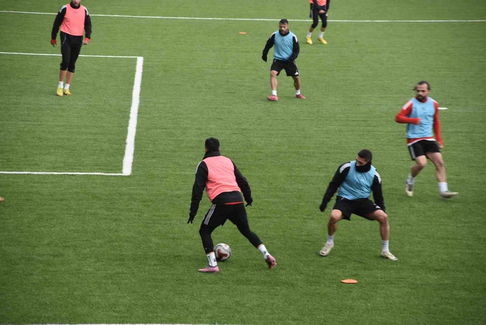 Bitlis 1916’dan dikkat çeken performans