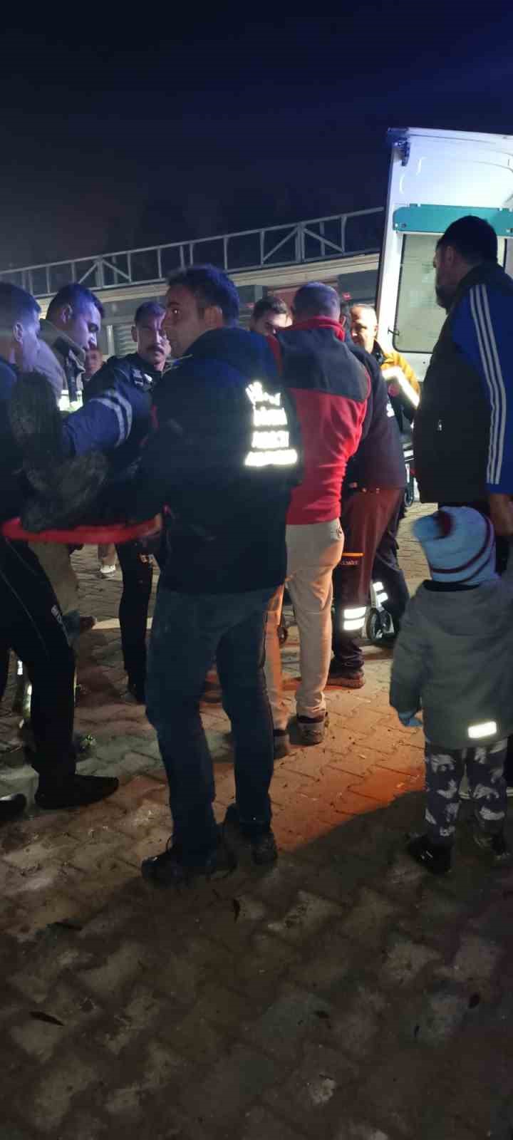 Defne&rsquo;de su kanalına d&uuml;şen şahıs yaralandı
