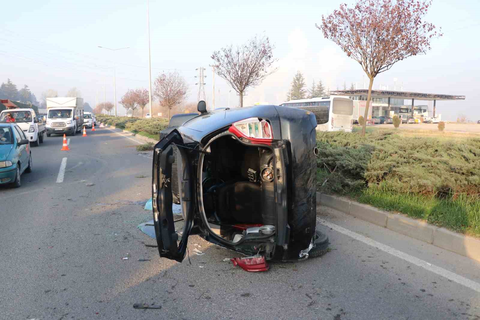 Bolu’da kontrolden çıkan otomobil devrildi: 1 yaralı
