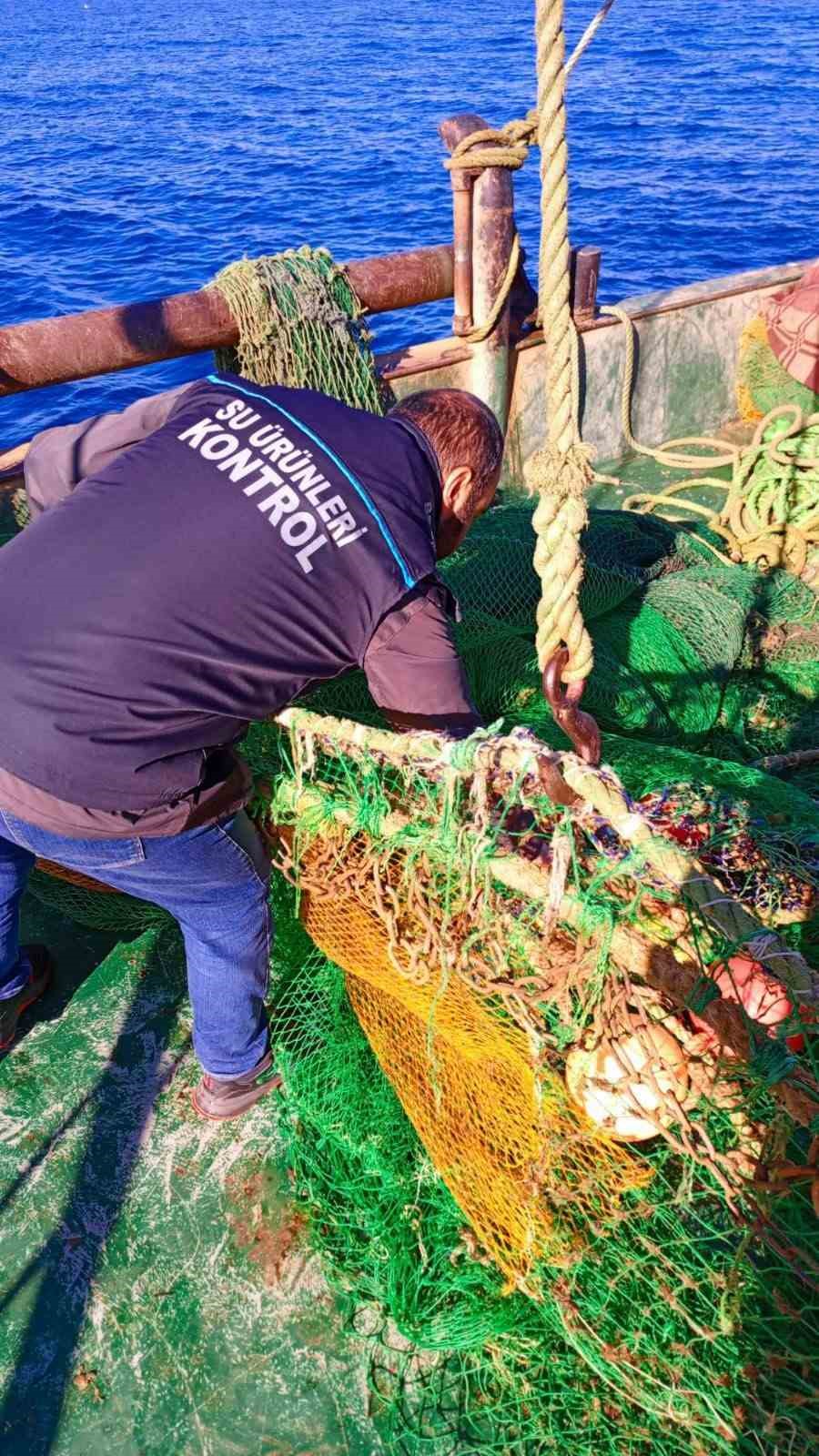 Çanakkale’de 525 kilo balığa el konuldu